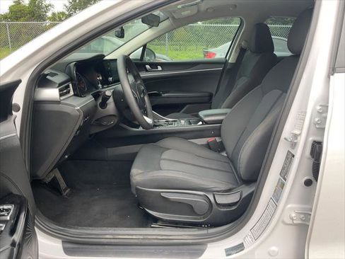 Used 2022 Kia K5 LXS FWD image 19