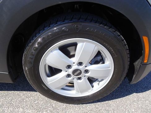 Used 2019 MINI Cooper 4-Door Hardtop w/ Signature Upholstery Package image 28