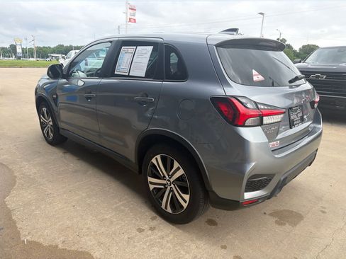 Used 2025 Mitsubishi Outlander Sport AWD image 4