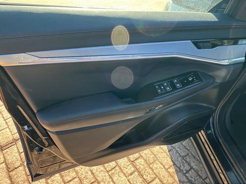 Used 2024 Jeep Wagoneer Launch Edition image 14