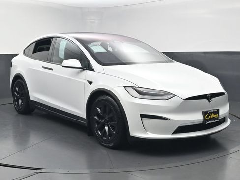 Used 2023 Tesla Model X AWD/4WD image 2