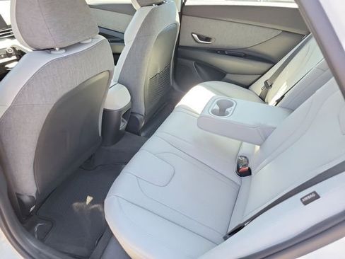 New 2026 Hyundai Elantra Limited image 21