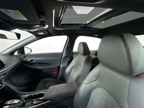 Used 2022 Hyundai Sonata SEL Plus w/ Preferred Accessory Package image 22