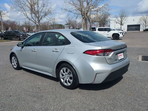 Certified 2024 Toyota Corolla LE image 7
