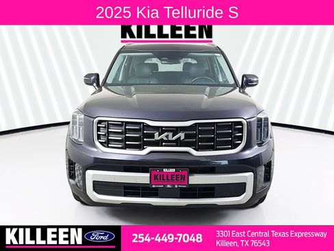 Used 2025 Kia Telluride S AWD/4WD image 2