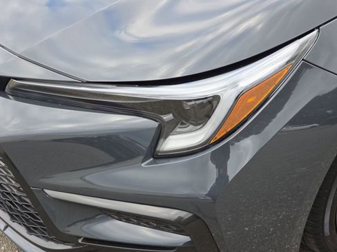 Used 2025 Toyota Corolla SE image 37