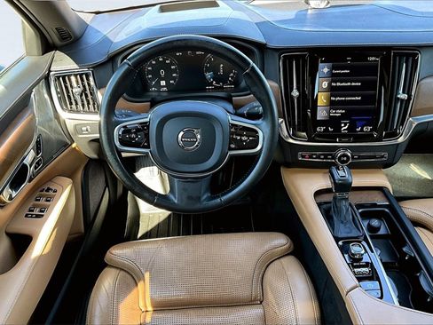 Used 2018 Volvo S90 T6 Inscription w/ Convenience Package image 5