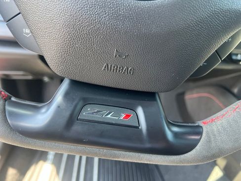 Used 2018 Chevrolet Camaro ZL1 RWD image 17