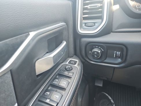 Used 2022 RAM 2500 Big Horn w/ Level B Equipment Group AWD/4WD image 21