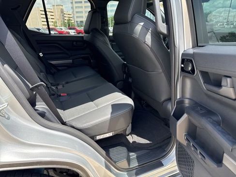 Used 2025 Toyota 4Runner TRD Off-Road Premium w/ Tow Technology Package AWD/4WD image 8