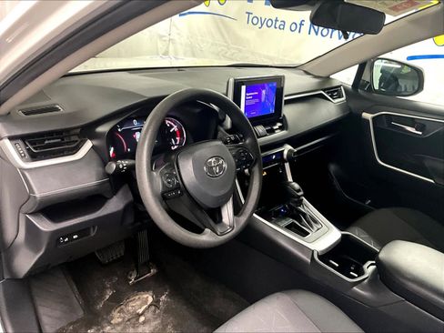 Certified 2024 Toyota RAV4 XLE FWD image 8