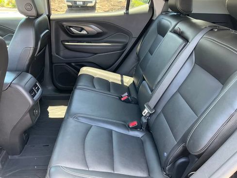 Used 2023 GMC Terrain SLT w/ Tech Package AWD/4WD image 16