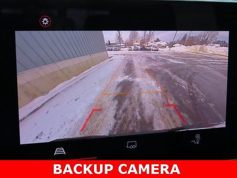 Used 2023 GMC Canyon Elevation w/ Convenience Package image 4