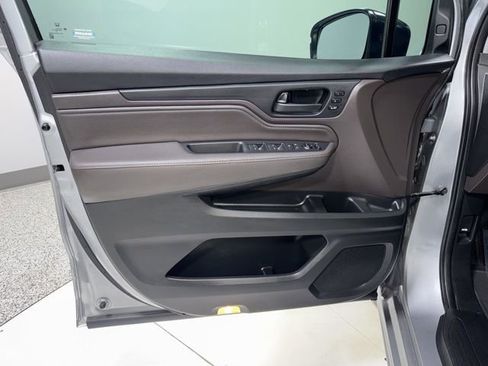 Used 2020 Honda Odyssey Touring image 14