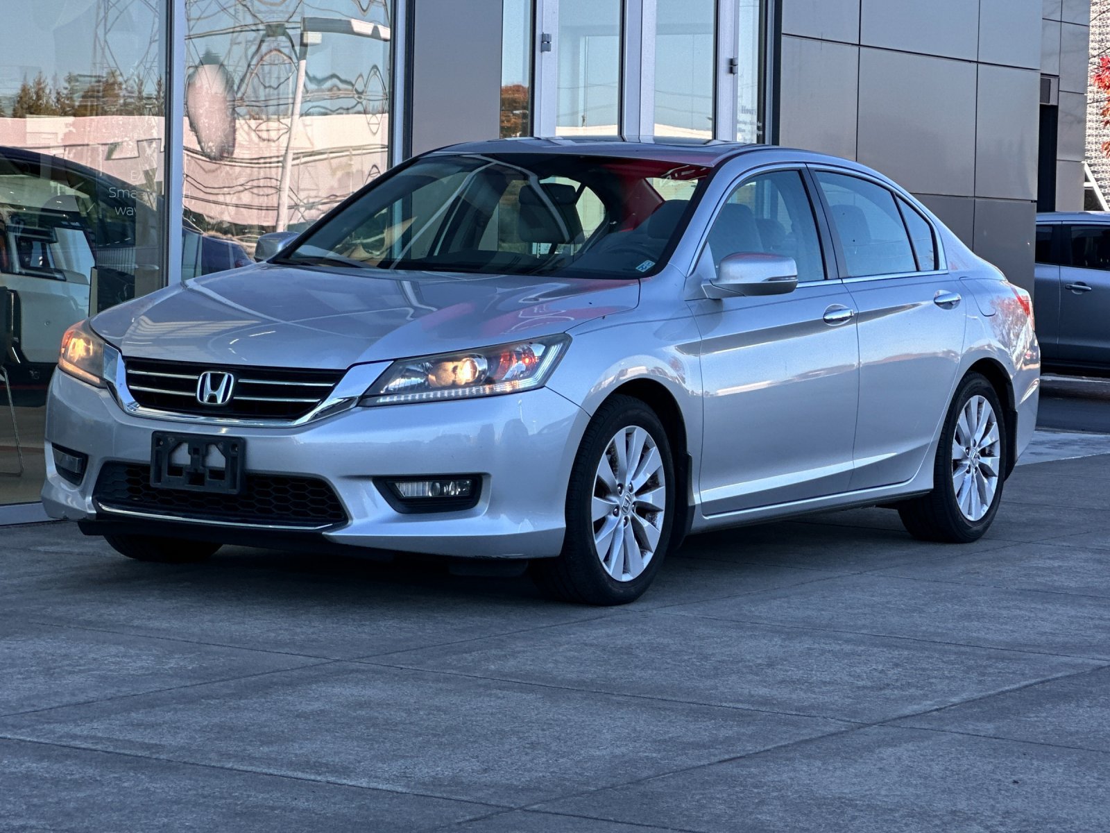 Used 2014 Honda Accord EX-L image 8