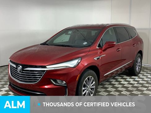 Used 2024 Buick Enclave Premium image 4