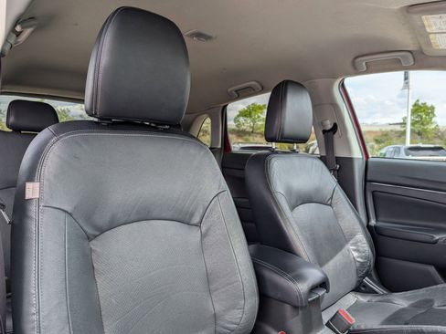 Used 2015 Mitsubishi Outlander Sport SE AWD/4WD image 27