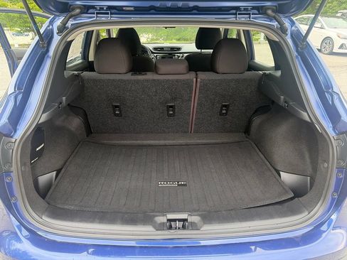 Used 2020 Nissan Rogue Sport S w/ Appearance Package AWD/4WD image 22