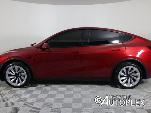 Used 2026 Tesla Model Y Long Range AWD/4WD image 8