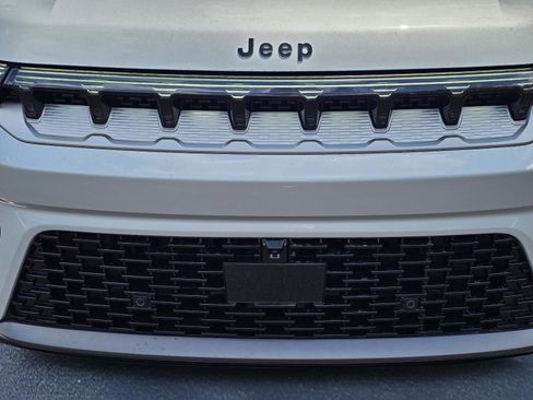 New 2026 Jeep Grand Wagoneer 2WD image 3