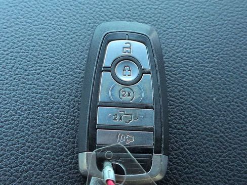 Used 2020 Ford F150 Lariat w/ Equipment Group 502A Luxury RWD image 29