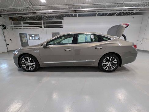 Used 2017 Buick LaCrosse Preferred image 12