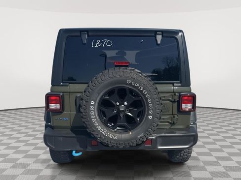 Used 2023 Jeep Wrangler Unlimited w/ Cold Weather Group AWD/4WD image 5