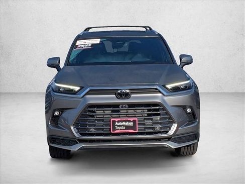 Certified 2025 Toyota Grand Highlander AWD Hybrid image 2