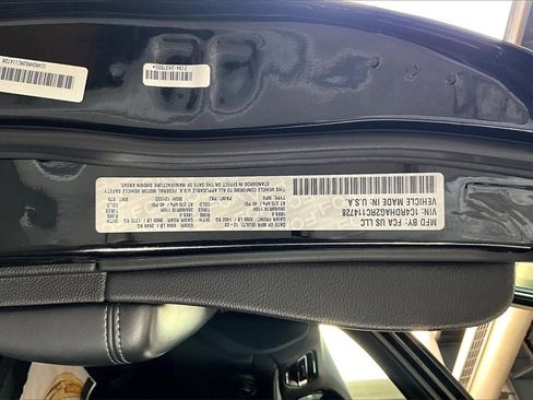 Used 2024 Dodge Durango SXT image 32