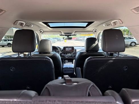 Used 2023 Nissan Pathfinder SL w/ SL Premium Package AWD/4WD image 36