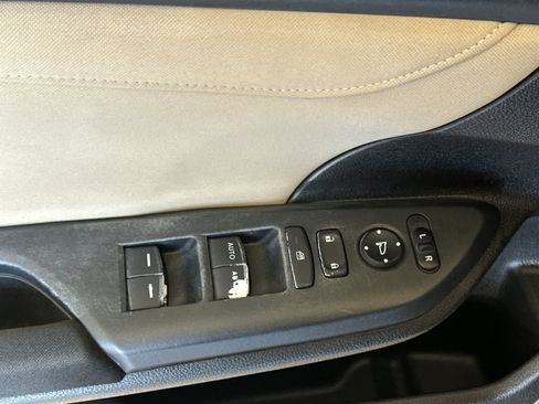 Used 2019 Honda Civic EX image 14