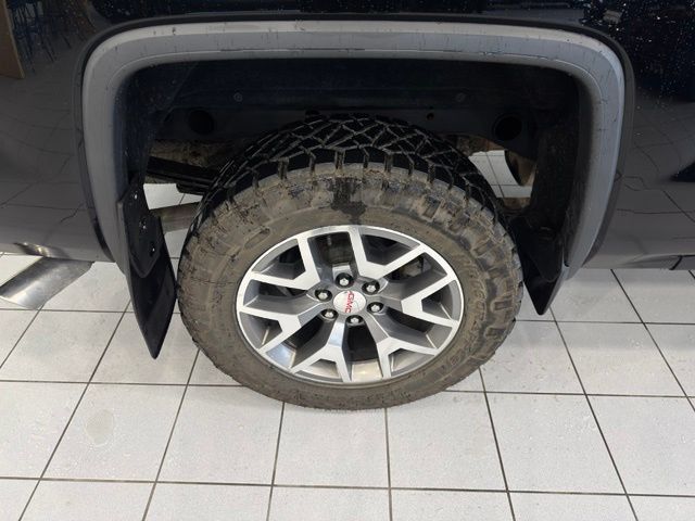 Used 2018 GMC Sierra 1500 SLT AWD/4WD image 37