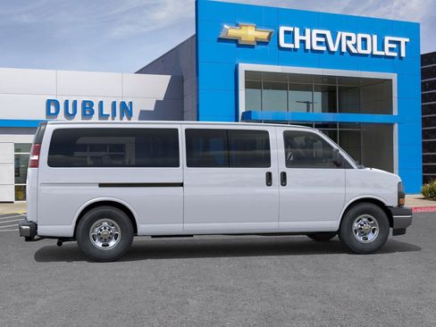 New 2025 Chevrolet Express 3500 LS image 6