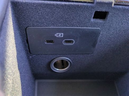 New 2026 Volvo XC90 B6 Ultra image 30