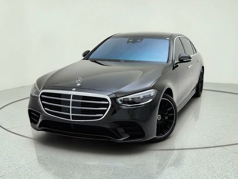 Certified 2022 Mercedes-Benz S 580 4MATIC Sedan image 3