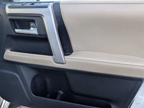 Used 2015 Toyota 4Runner Limited RWD image 34