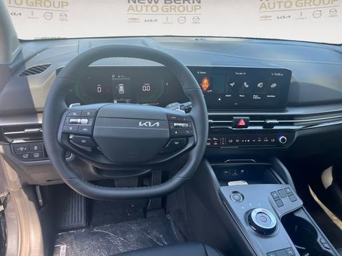 New 2026 Kia Sportage EX AWD/4WD image 10