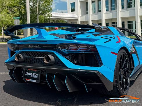 Used 2021 Lamborghini Aventador SVJ AWD/4WD image 62
