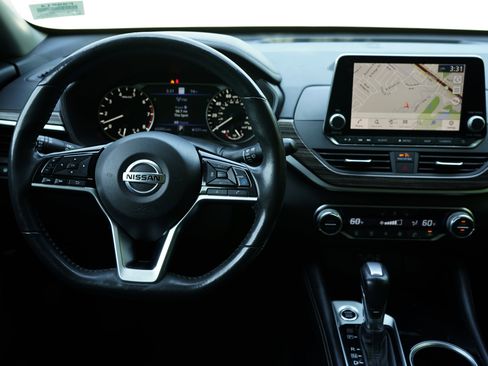 Used 2022 Nissan Altima 2.5 Platinum image 23