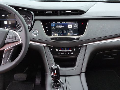 Used 2026 Cadillac XT5 Premium Luxury image 29