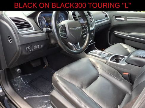 Used 2022 Chrysler 300 Touring L w/ Popular Equipment Group AWD/4WD image 12