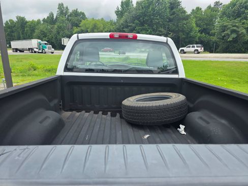 Used 2007 Dodge Ram 1500 Truck ST w/ V6 Value Group RWD image 7