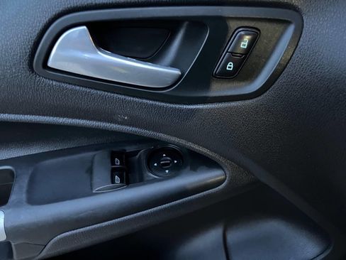 Used 2014 Ford Transit Connect XLT image 28