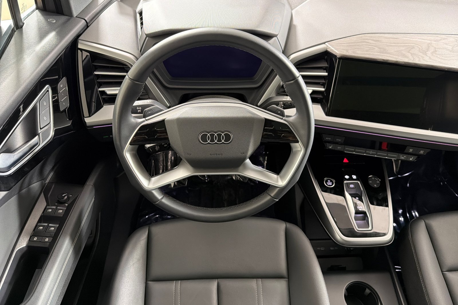 Certified 2024 Audi Q4 e-tron Premium Plus w/ Premium Plus AWD/4WD image 13