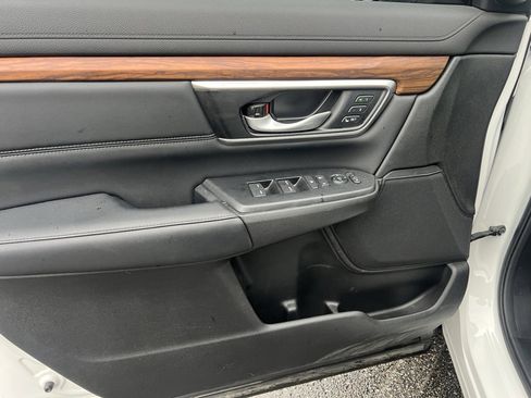 Used 2022 Honda CR-V Touring image 12