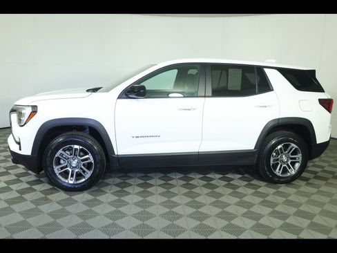 Used 2025 GMC Terrain Elevation AWD/4WD image 14