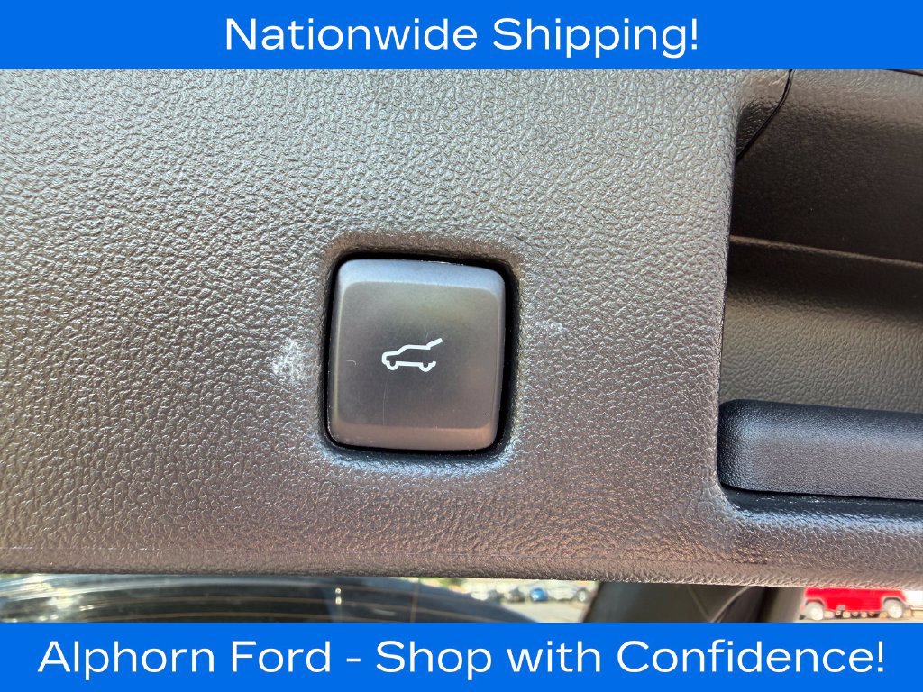 Used 2023 Ford Escape Platinum AWD/4WD image 27
