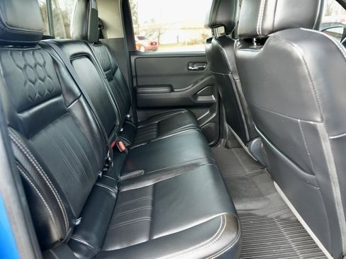 Used 2024 Nissan Frontier SL w/ Technology Package image 10