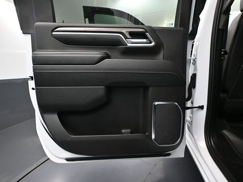 Used 2024 Chevrolet Silverado 2500 LTZ w/ LTZ Plus Package image 44