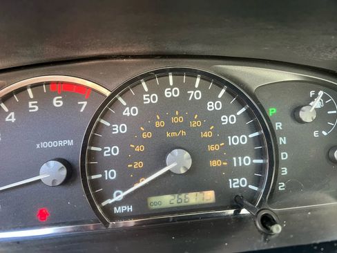 Used 2006 Toyota Sequoia SR5 image 13